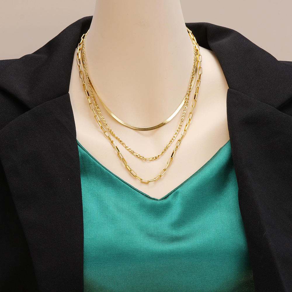 LuxeLaces™ Conjunto de Collares Dorados de 18k